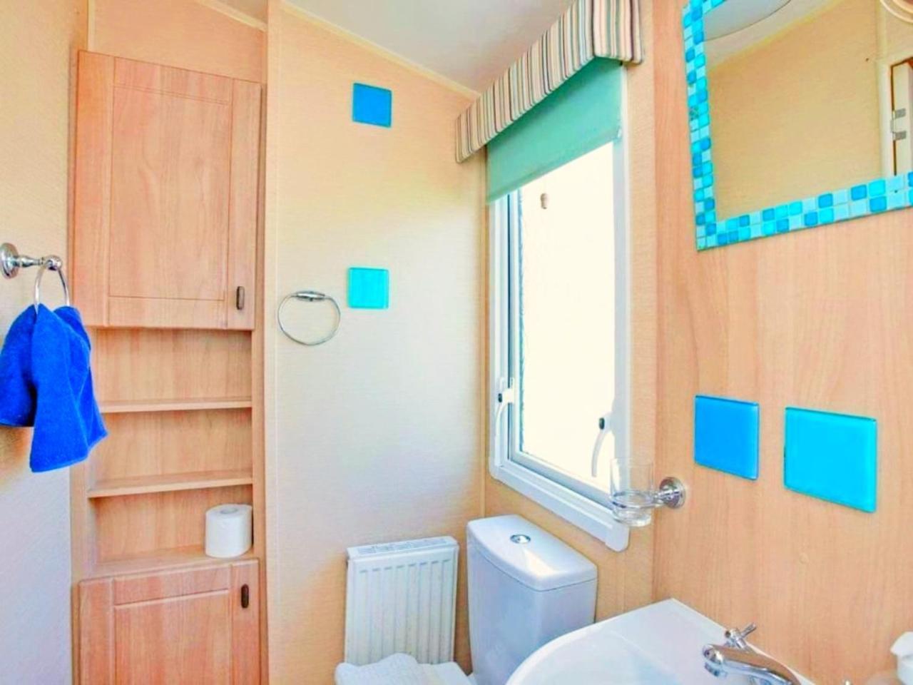 Hillside Caravan Долиш Екстериор снимка