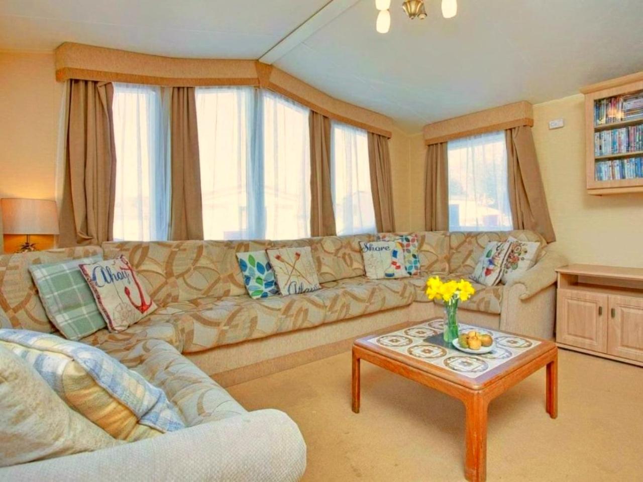 Hillside Caravan Долиш Екстериор снимка